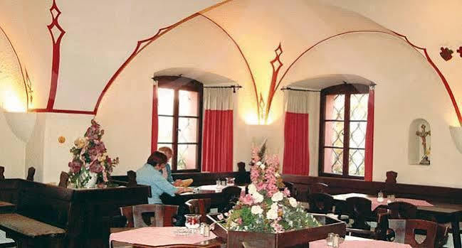 בלאיבאך Schlossgasthof Roesch מראה חיצוני תמונה